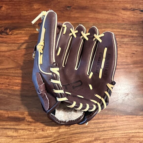 Franklin 11" Sports RTP Pro Baseball Glove, Adult + Youth Fielding Mitt, Righty - Picture 3 of 3